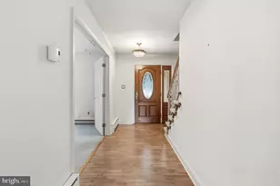 214 Brookside Cir, Harleysville, PA 19438 - Photo 4