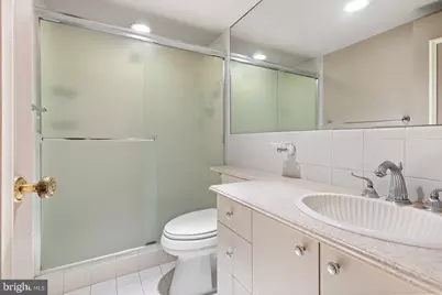 1001 City Avenue #EE-1024, Wynnewood, PA 19096 - Photo 28