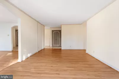 1001 City Avenue #EE-1024, Wynnewood, PA 19096 - Photo 18