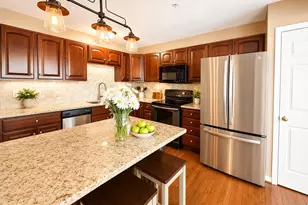 43 Brookview Ln, Pottstown, PA 19464 - Photo 2