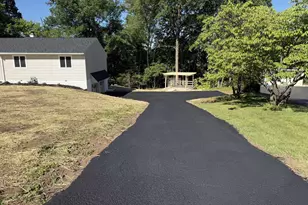 48 Walters Ln, Royersford, PA 19468 - Photo 2