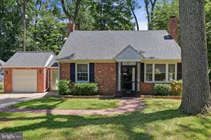 8 Sabine Ave, Narberth, PA 19072 - Photo 2