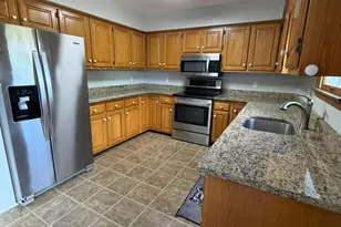1215 Pine Ridge Dr, Perkiomenville, PA 18074 - Photo 6