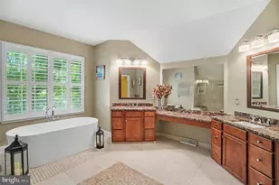 221 Hazeltine Cir, Blue Bell, PA 19422 - Photo 24
