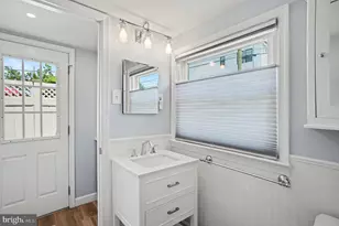 210 E 11th Ave, Conshohocken, PA 19428 - Photo 34