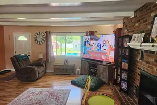 8 Mary Jane St, Schwenksville, PA 19473 - Photo 12