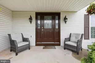 438 Candlewood Way, Harleysville, PA 19438 - Photo 2