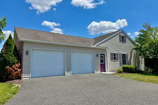 12 Ludwig Ln, Pottstown, PA 19464 - Photo 2