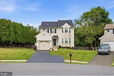 810 Elizabeth Court, Collegeville, PA 19426 - Photo 2