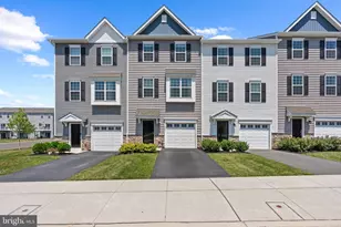 403 Ridgewood Dr, Royersford, PA 19468 - Photo 1