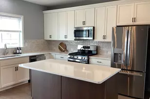 403 Ridgewood Dr, Royersford, PA 19468 - Photo 6