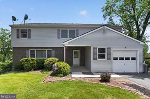 712 Meadowlark Rd, Norristown, PA 19403 - Photo 2