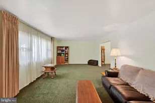 712 Meadowlark Rd, Norristown, PA 19403 - Photo 6