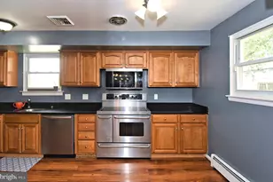189 Anthony Wayne Dr, Pottstown, PA 19464 - Photo 12