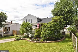 189 Anthony Wayne Dr, Pottstown, PA 19464 - Photo 2