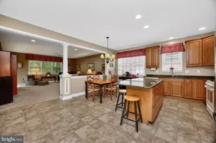 4372 Sweetbriar Dr, Collegeville, PA 19426 - Photo 12