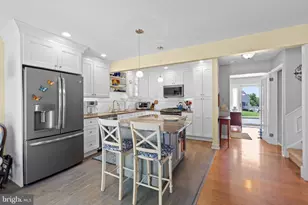 147 Azalea Cir, Royersford, PA 19468 - Photo 8