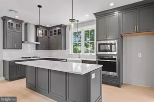 425 Pastell Ln, Conshohocken, PA 19428 - Photo 12