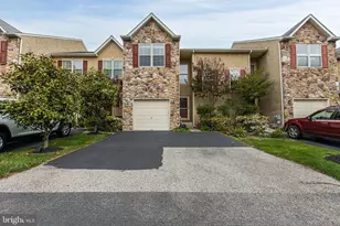 80 Chadwick Cir, Eagleville, PA 19403 - Photo 2