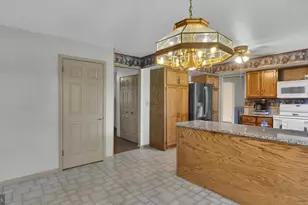 672 Brighton Dr, Hatfield, PA 19440 - Photo 10
