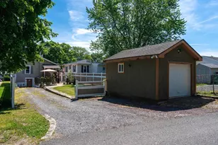113 Penn St, Pennsburg, PA 18073 - Photo 4
