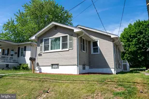 113 Penn St, Pennsburg, PA 18073 - Photo 1