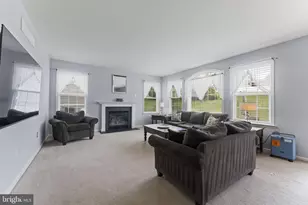 114 Lawrence Dr, Gilbertsville, PA 19525 - Photo 16