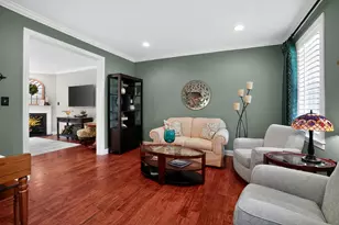 5967 Woodridge Dr, Green Lane, PA 18054 - Photo 4