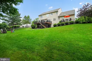 5967 Woodridge Dr, Green Lane, PA 18054 - Photo 36