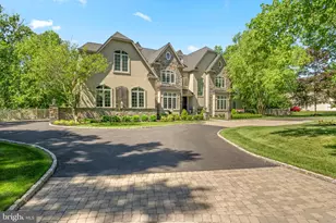 6 Wedgewood Dr, Blue Bell, PA 19422 - Photo 4