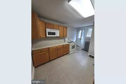 107 N Narberth Avenue #2ND, Narberth, PA 19072 - Photo 2