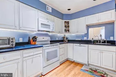 114 Pinecrest Lane, King of Prussia, PA 19406 - Photo 8