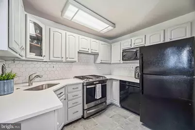 2452 Arlington Avenue, Abington, PA 19001 - Photo 10