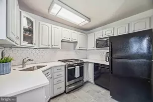 2452 Arlington Ave, Abington, PA 19001 - Photo 10