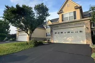 562 Farmdale Cir, Blue Bell, PA 19422 - Photo 1