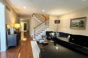 562 Farmdale Cir, Blue Bell, PA 19422 - Photo 4