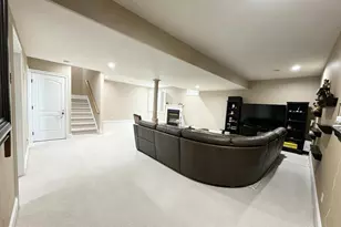 562 Farmdale Cir, Blue Bell, PA 19422 - Photo 28