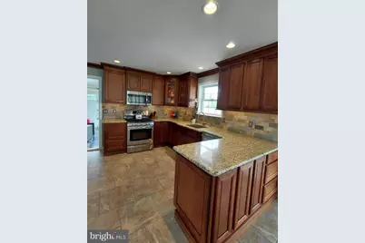 41 Edmonds Drive, Royersford, PA 19468 - Photo 2