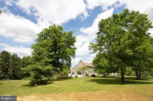 111 Lori Ln, Harleysville, PA 19438 - Photo 6
