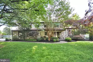 3913 Bradford Rd, Huntingdon Valley, PA 19006 - Photo 2