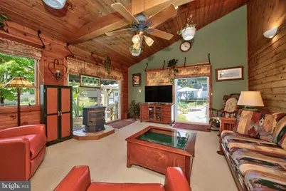11 W 5th Avenue, Trappe, PA 19426 - Photo 2