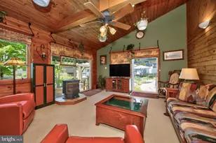 11 W 5th Ave, Trappe, PA 19426 - Photo 2