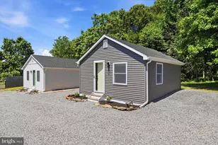 103 Dusty Ln, Lansdale, PA 19446 - Photo 2