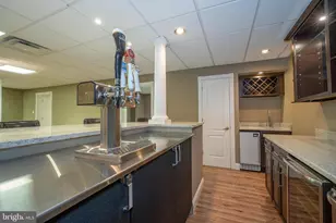 1041 Herkness Dr, Meadowbrook, PA 19046 - Photo 58