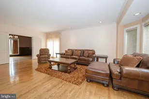 1041 Herkness Dr, Meadowbrook, PA 19046 - Photo 18