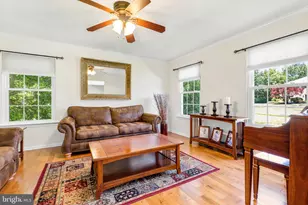 587 Weikel Rd, Lansdale, PA 19446 - Photo 6