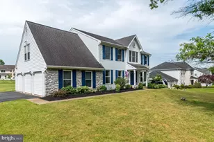 2272 Warner Rd, Lansdale, PA 19446 - Photo 2