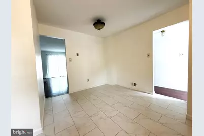 422 Village Lane, Pottstown, PA 19464 - Photo 6