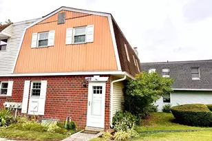 422 Village Ln., Pottstown, PA 19464 - Photo 2