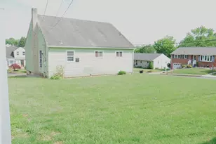 447 Spring St, Pottstown, PA 19464 - Photo 8